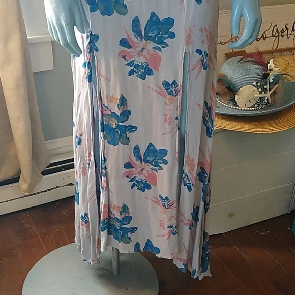 🌙 Free People Flowers Maxi - Picture 3 of 10